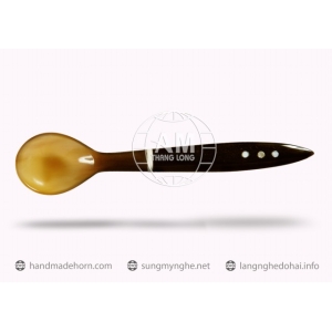 MUÔI THÌA NĨA SỪNG