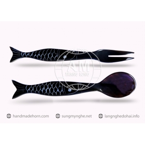 MUÔI THÌA NĨA SỪNG