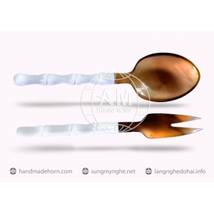 MUÔI THÌA NĨA SỪNG