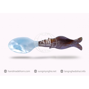 MUÔI THÌA NĨA SỪNG