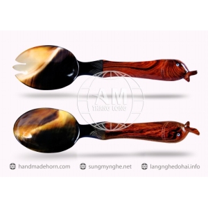 MUÔI THÌA NĨA SỪNG