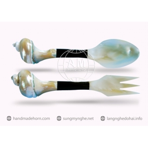 MUÔI THÌA NĨA SỪNG