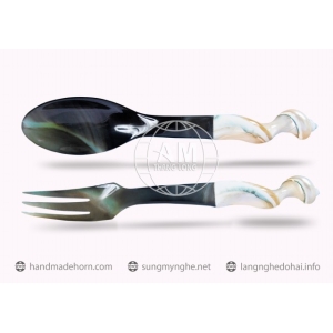 MUÔI THÌA NĨA SỪNG