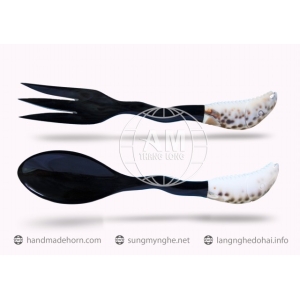 MUÔI THÌA NĨA SỪNG